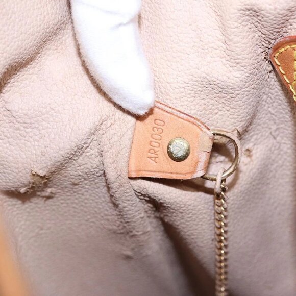 LOUIS VUITTON Monogram Bucket GM Shoulder Bag M42236 LV Auth 84528 - Picture 9 of 15